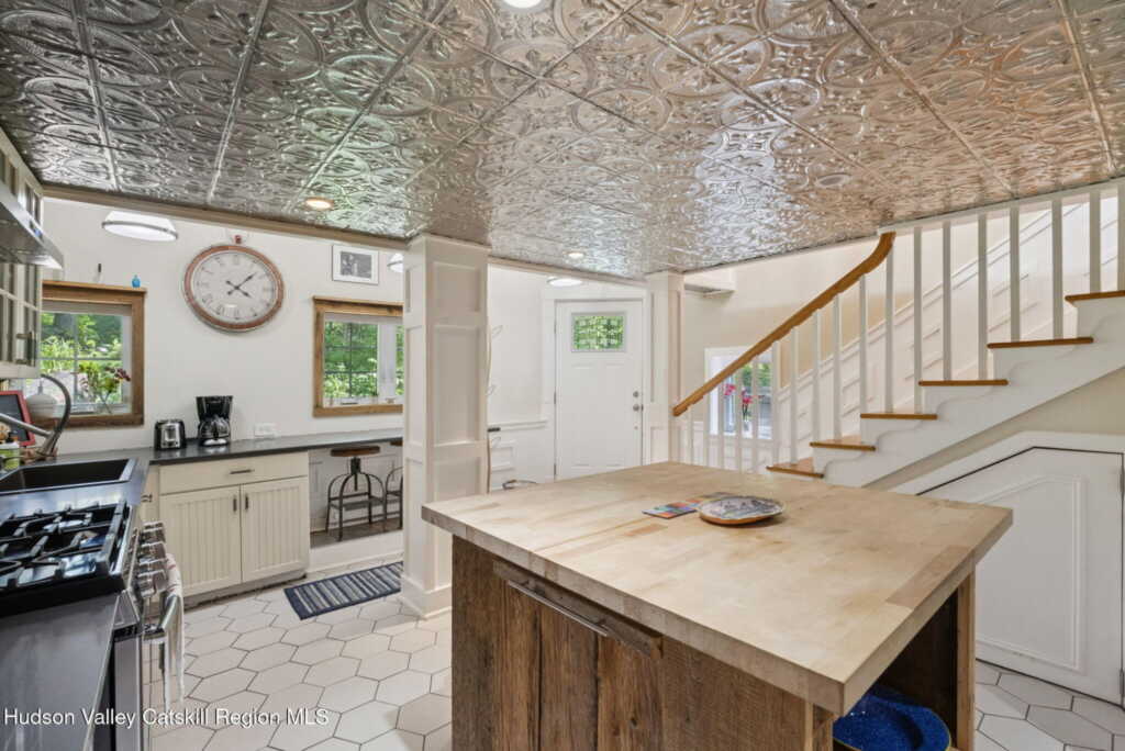 1143 Sawkill Road Road, Kingston, NY 12401 - Photo 7 of 50