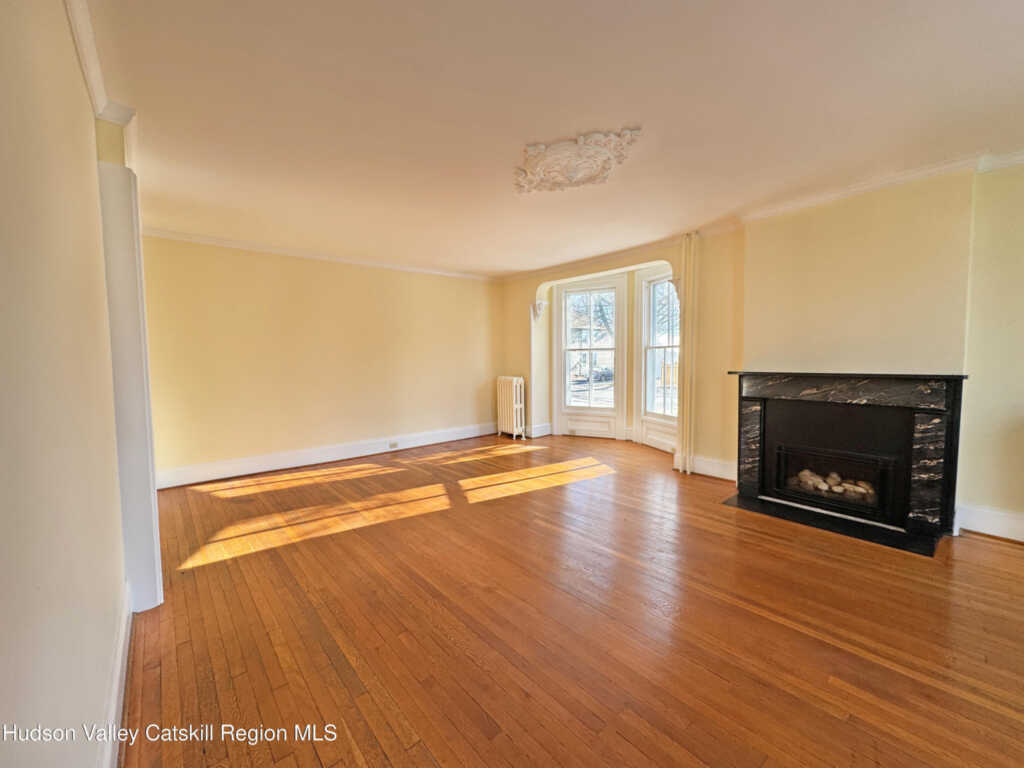 11 Bridge Street, Saugerties, NY 12477 - Photo 12 of 50