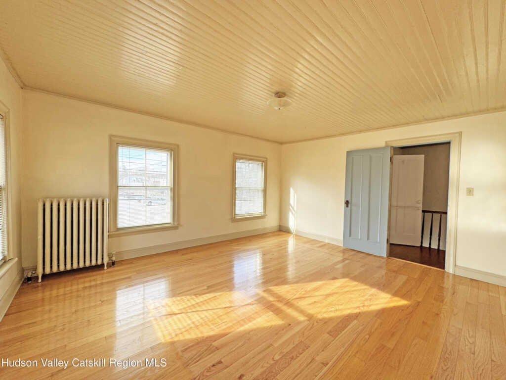 11 Bridge Street, Saugerties, NY 12477 - Photo 35 of 50