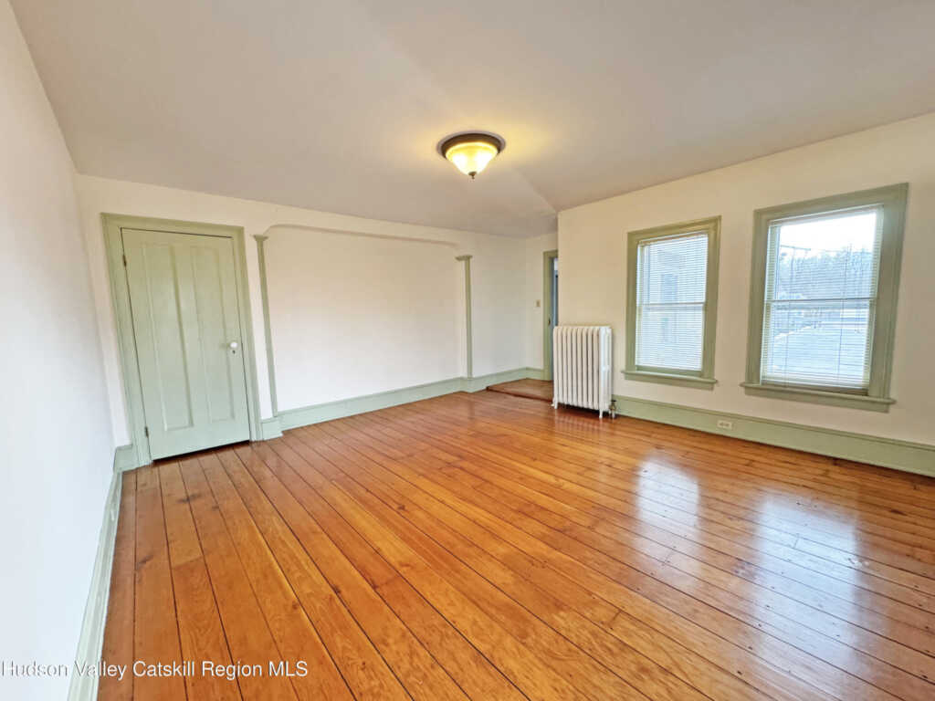 11 Bridge Street, Saugerties, NY 12477 - Photo 38 of 50