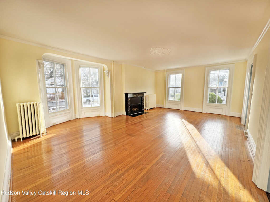 11 Bridge Street, Saugerties, NY 12477 - Photo 8 of 50