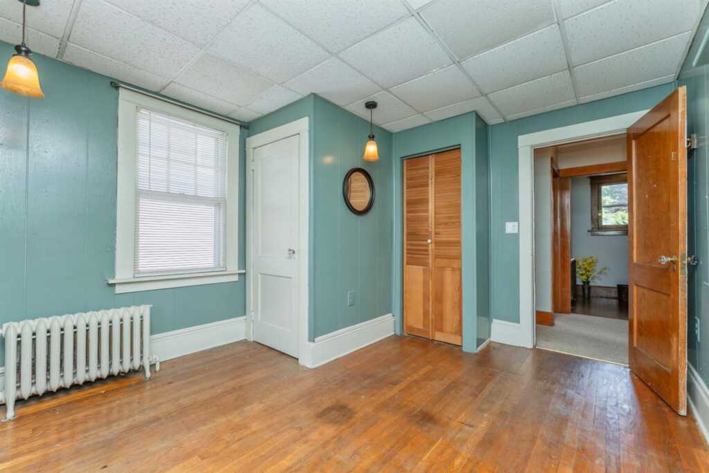 35 Derrenbacher Street, Kingston, NY 12401 - Photo 28 of 48