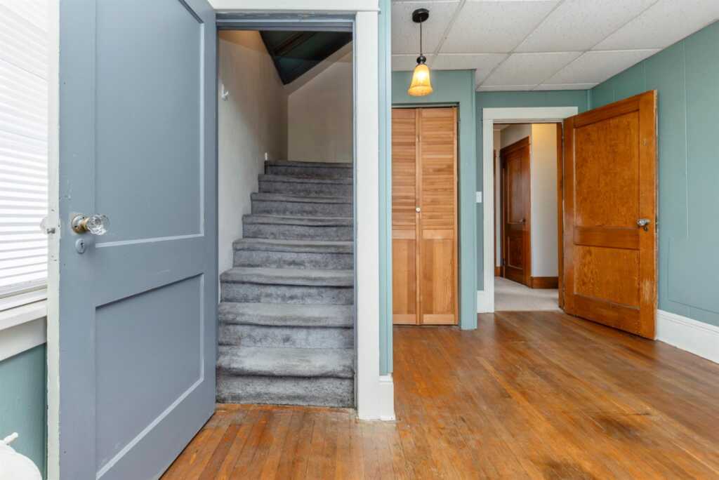 35 Derrenbacher Street, Kingston, NY 12401 - Photo 29 of 48