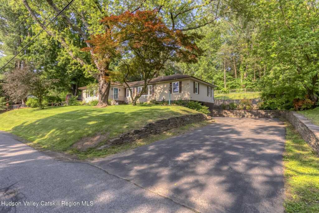 331 Joys Lane, Hurley, NY 12443
