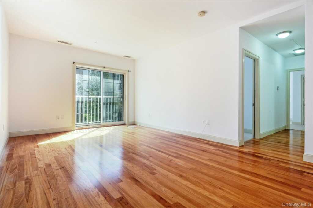 543 Main Street, Unit #201, New Rochelle, NY 10801 - Photo 4 of 20