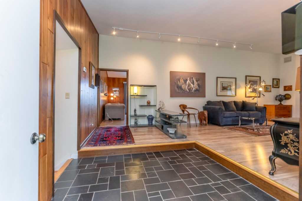 19 Riverview Terrace, Kingston, NY 12401 - Photo 4 of 50