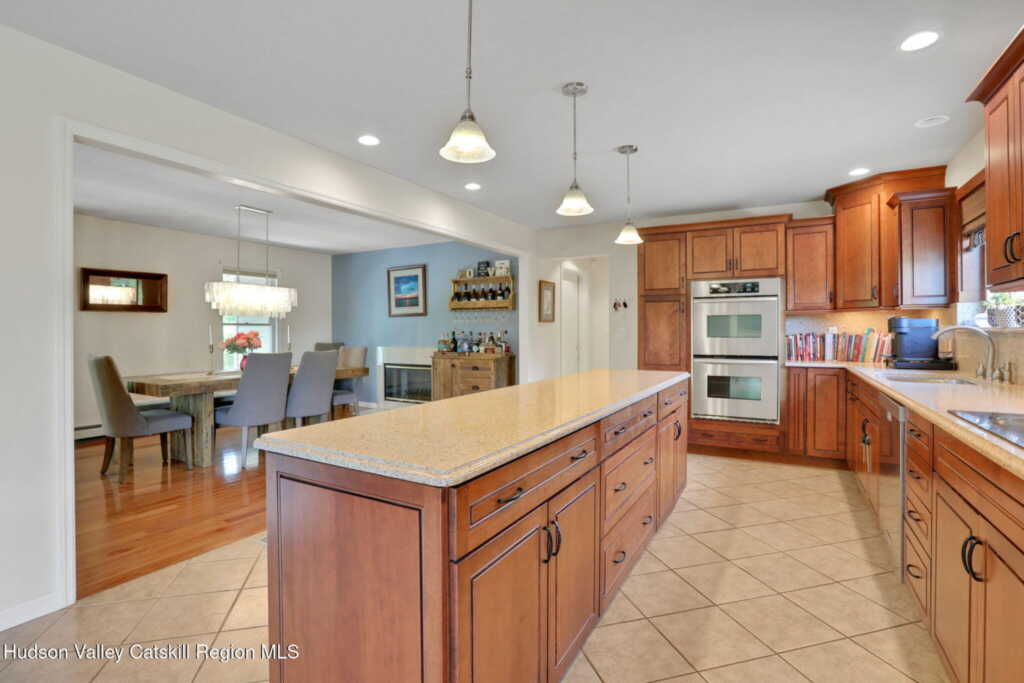 14 Glenerie Lane, Saugerties, NY 12477 - Photo 8 of 46