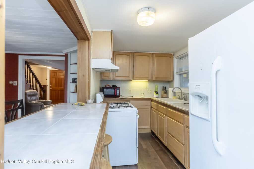 13 Orchard Street, Kingston, NY 12401 - Photo 14 of 36