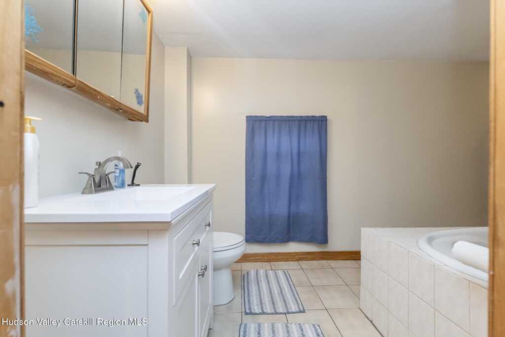 13 Orchard Street, Kingston, NY 12401 - Photo 19 of 36