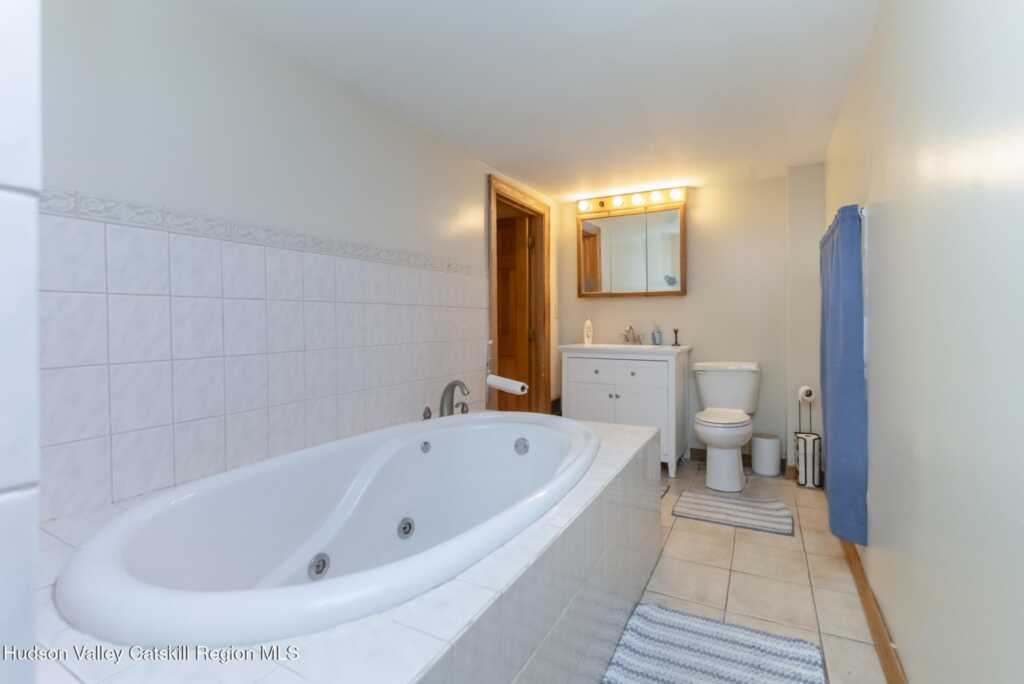 13 Orchard Street, Kingston, NY 12401 - Photo 20 of 36