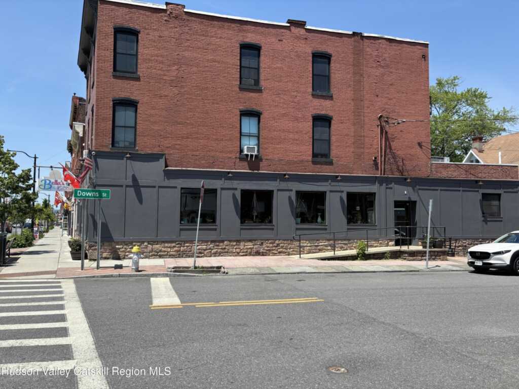 666 Broadway, Unit ##3  3rd Fl, Kingston, NY 12401
