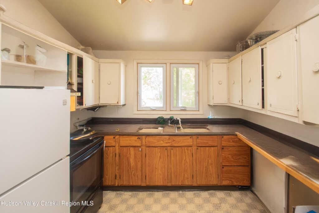 38 Plattekill Avenue, New Paltz, NY 12561 - Photo 40 of 50