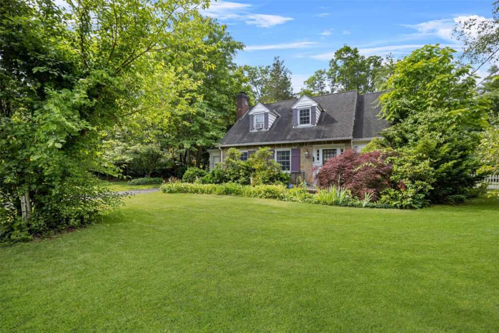 167 Tammany Street, Kingston, NY 12401 - Photo 3 of 44