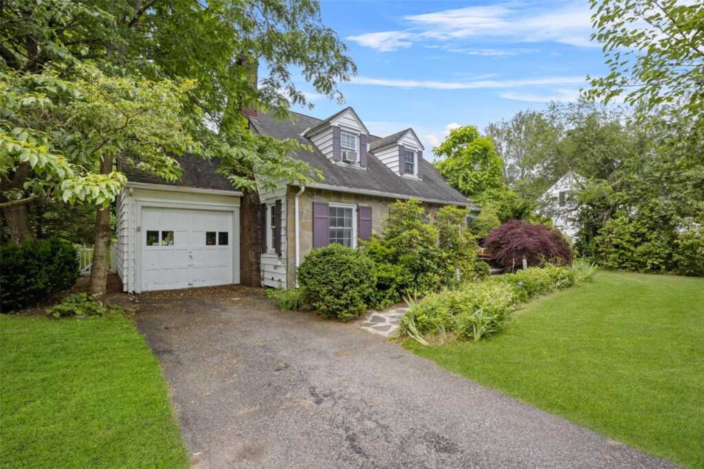 167 Tammany Street, Kingston, NY 12401 - Photo 4 of 44