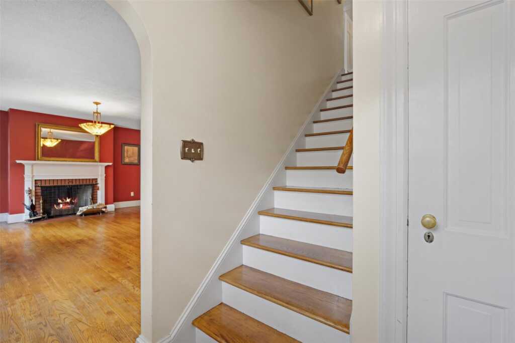 167 Tammany Street, Kingston, NY 12401 - Photo 5 of 44