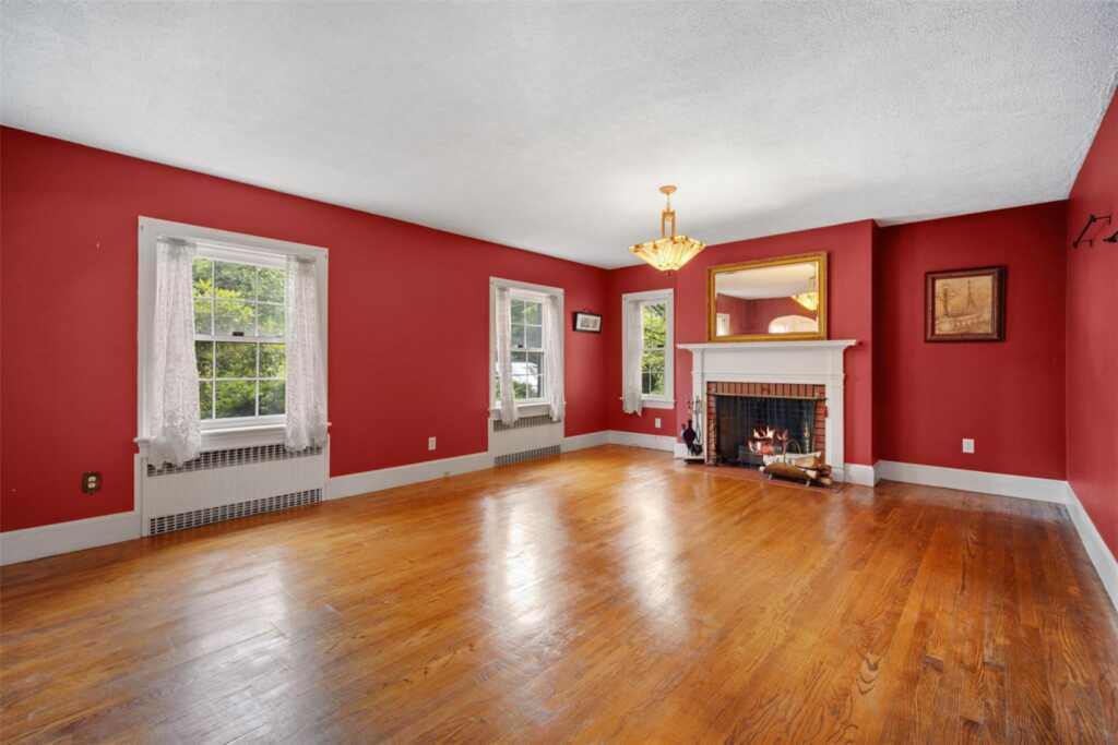 167 Tammany Street, Kingston, NY 12401 - Photo 7 of 44