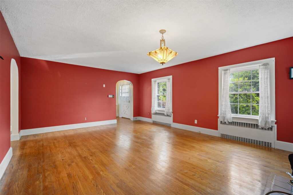 167 Tammany Street, Kingston, NY 12401 - Photo 8 of 44