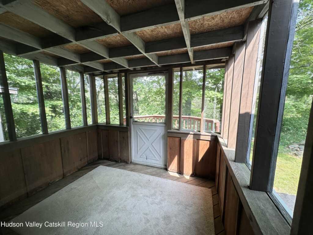112 High Falls Road, Saugerties, NY 12477 - Photo 12 of 15