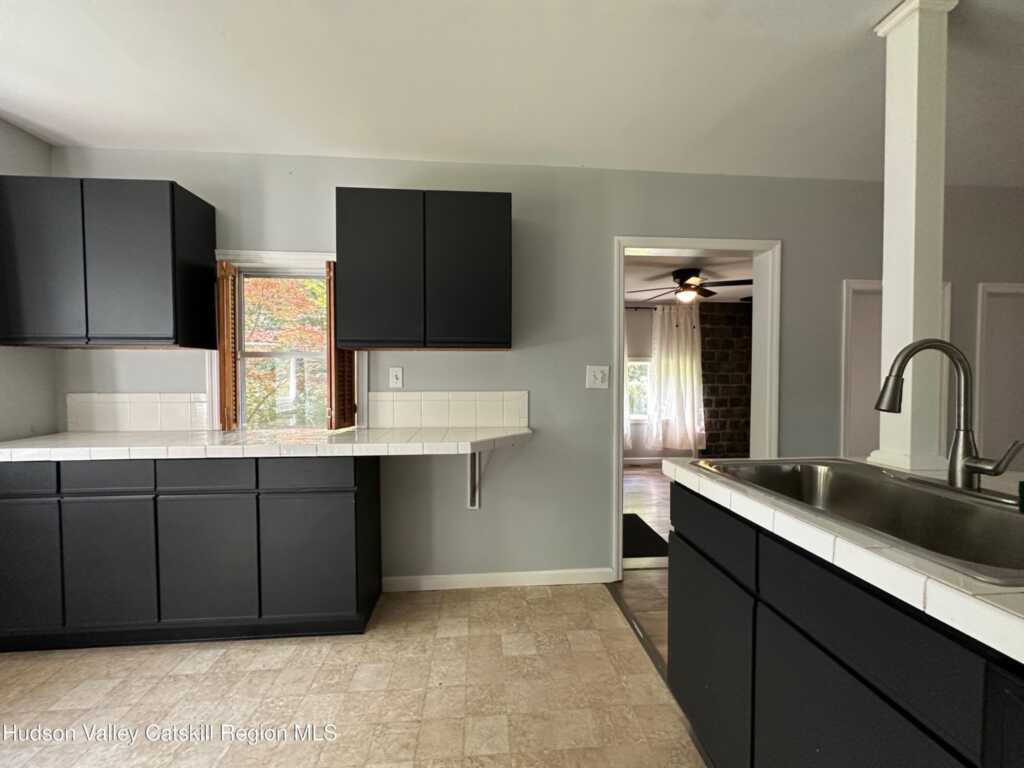 112 High Falls Road, Saugerties, NY 12477 - Photo 5 of 15