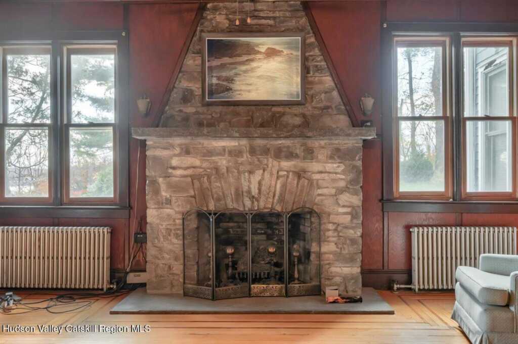 996 Dominican Lane, Saugerties, NY 12477 - Photo 3 of 35