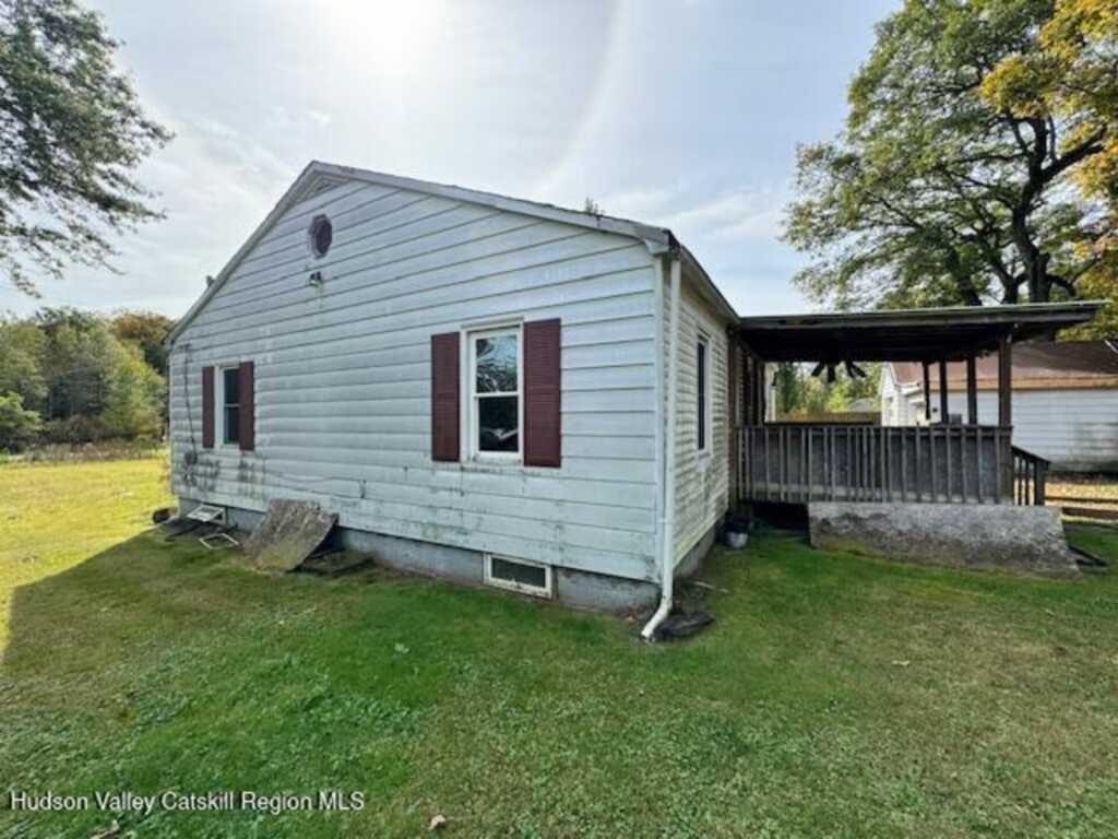 221 Route 32, New Paltz, NY 12561 - Photo 4 of 17