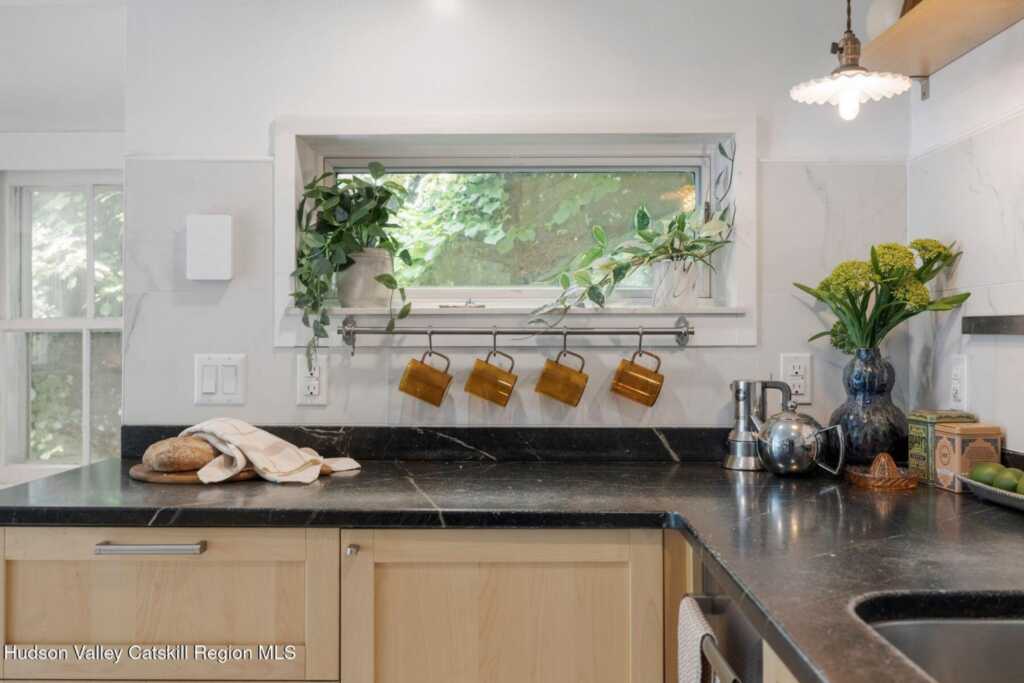 194 Wittenberg Road, Woodstock, NY 12409 - Photo 4 of 39
