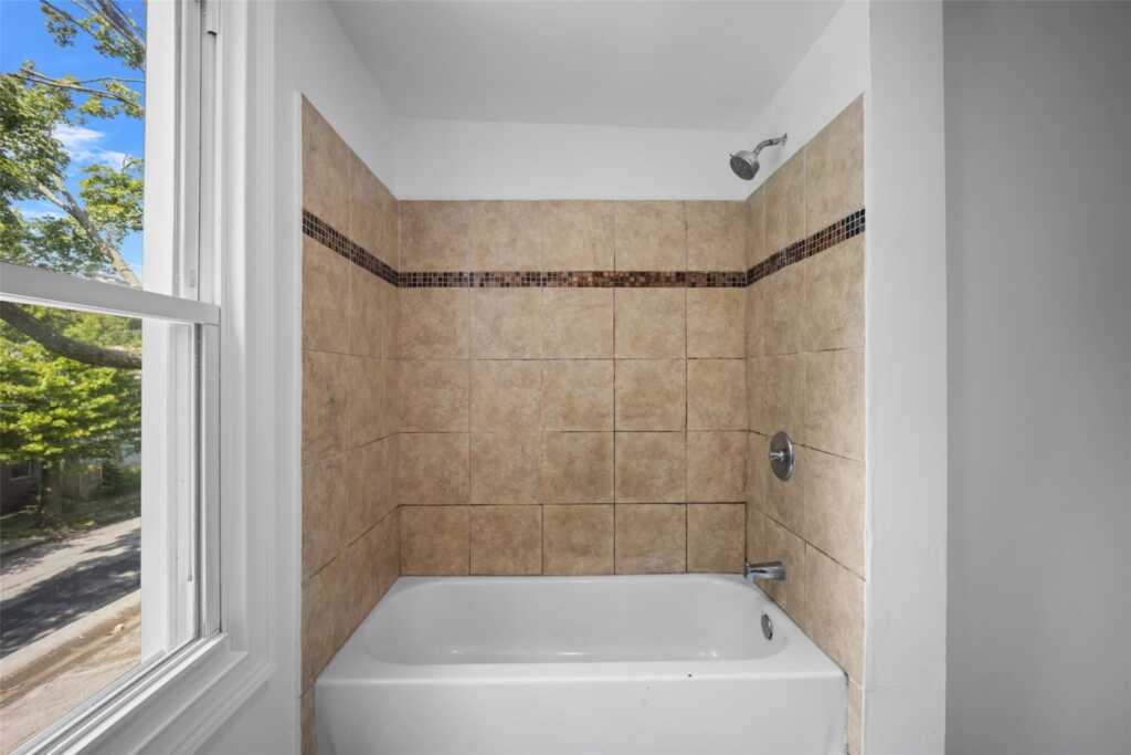 96 Cedar Street, Kingston, NY 12401 - Photo 23 of 37