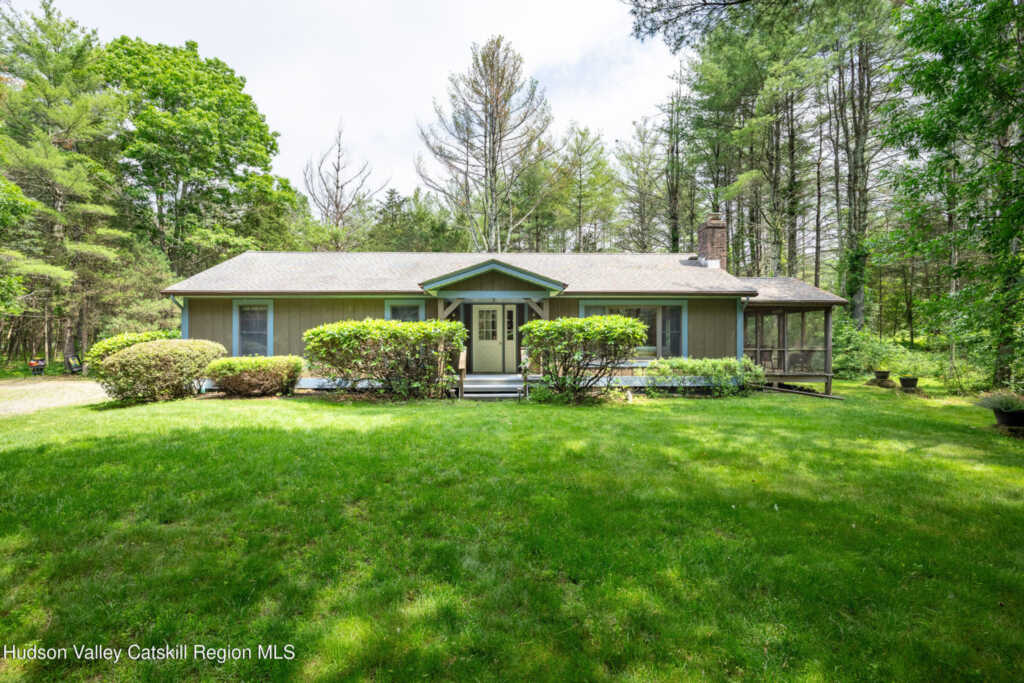 1443 Glasco Turnpike, Saugerties, NY 12477