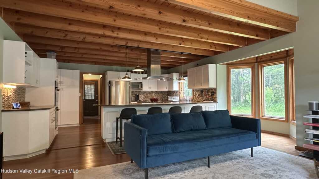 4 Moonstone Road, New Paltz, NY 12561 - Photo 10 of 25