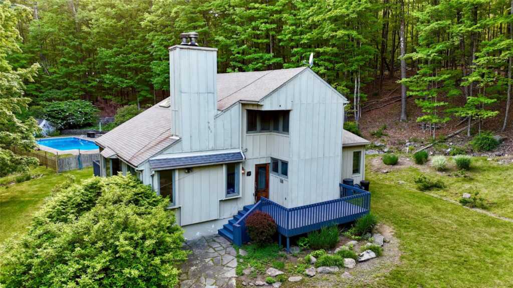 48 Cooper Hollow, Woodstock, NY 12498 - Photo 4 of 38