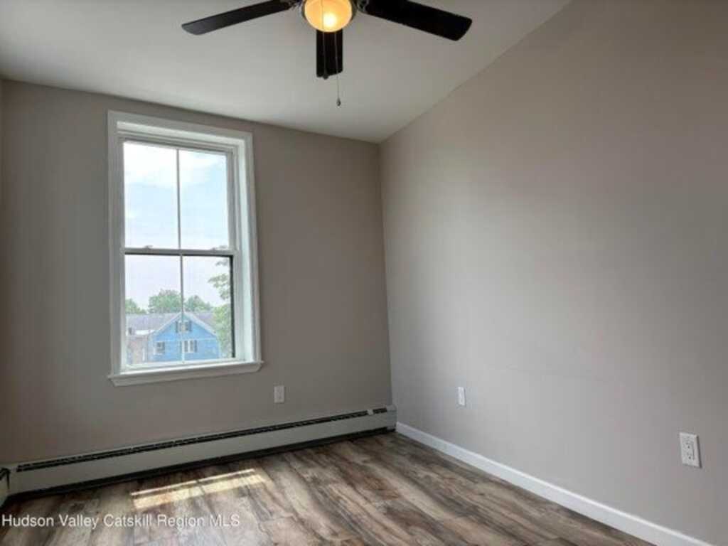 666 Broadway #3, Kingston, NY 12401 - Photo 14 of 16