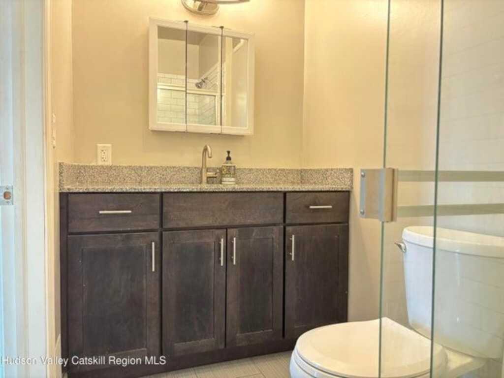 666 Broadway #3, Kingston, NY 12401 - Photo 8 of 16