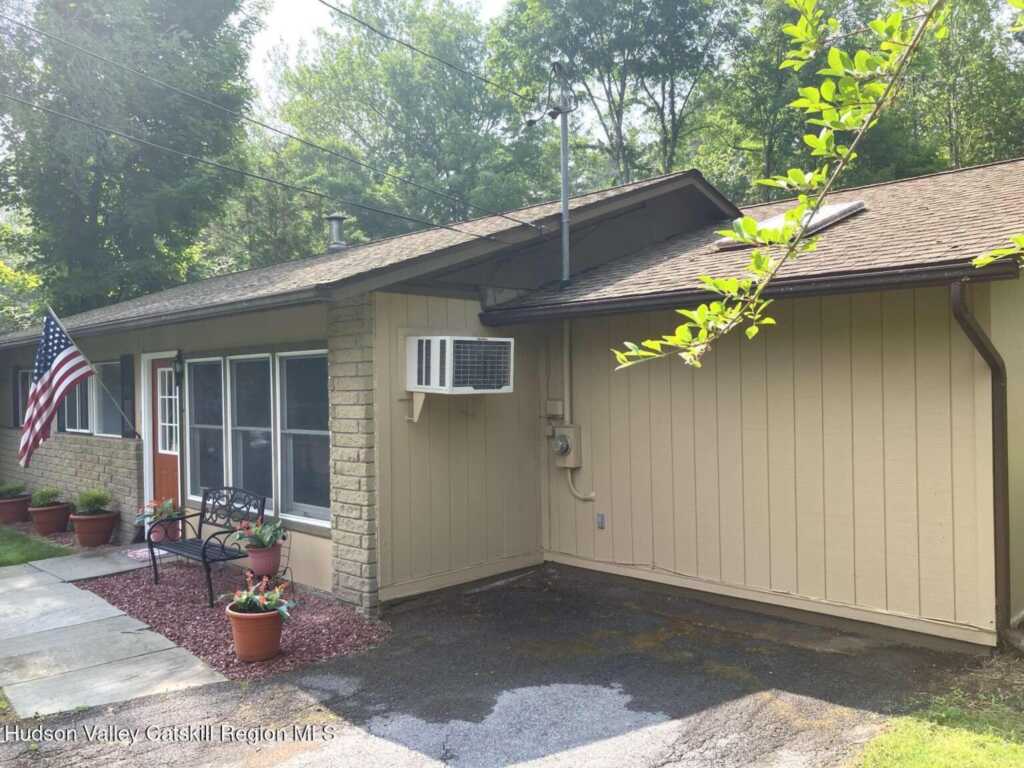 44 Overlook Drive, Woodstock, NY 12498 - Photo 2 of 25