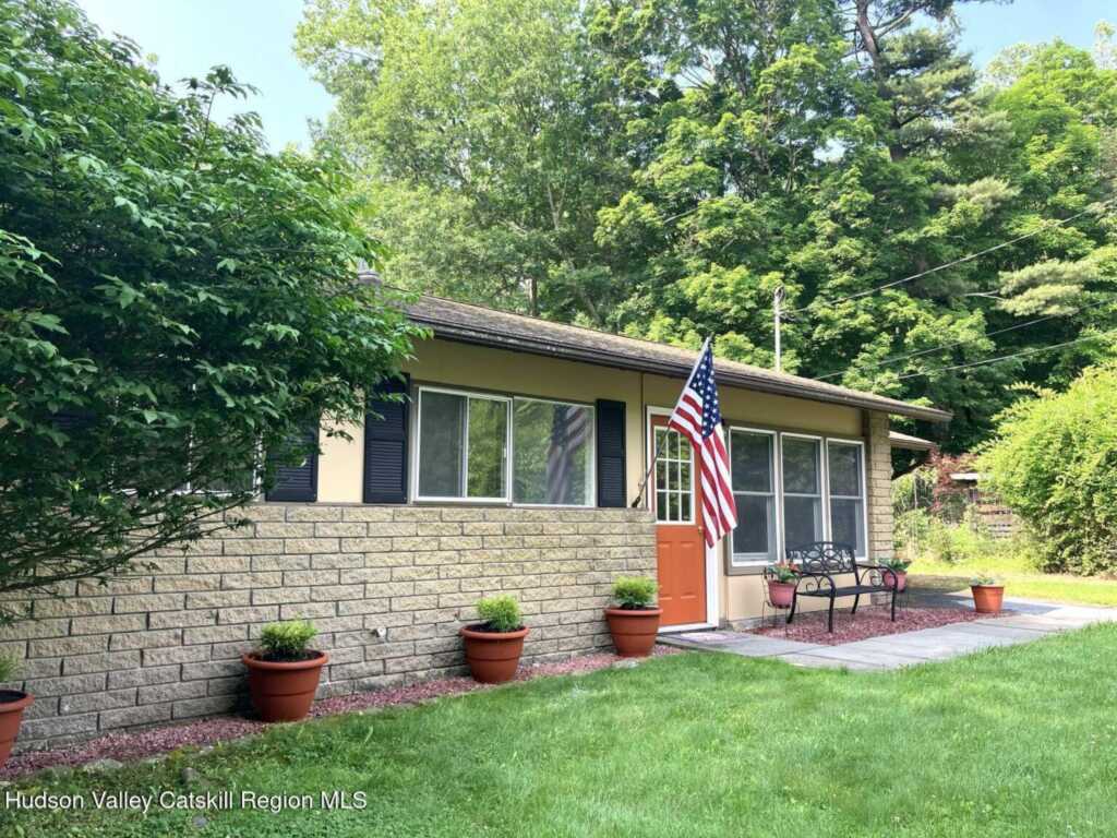 44 Overlook Drive, Woodstock, NY 12498 - Photo 3 of 25