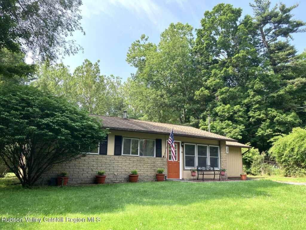 44 Overlook Drive, Woodstock, NY 12498 - Photo 4 of 25
