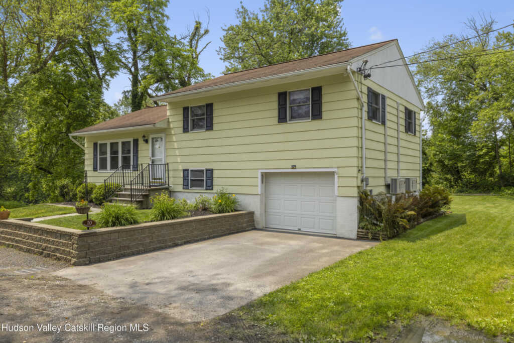 10 Dogwood Lane, New Paltz, NY 12561 - Photo 2 of 33