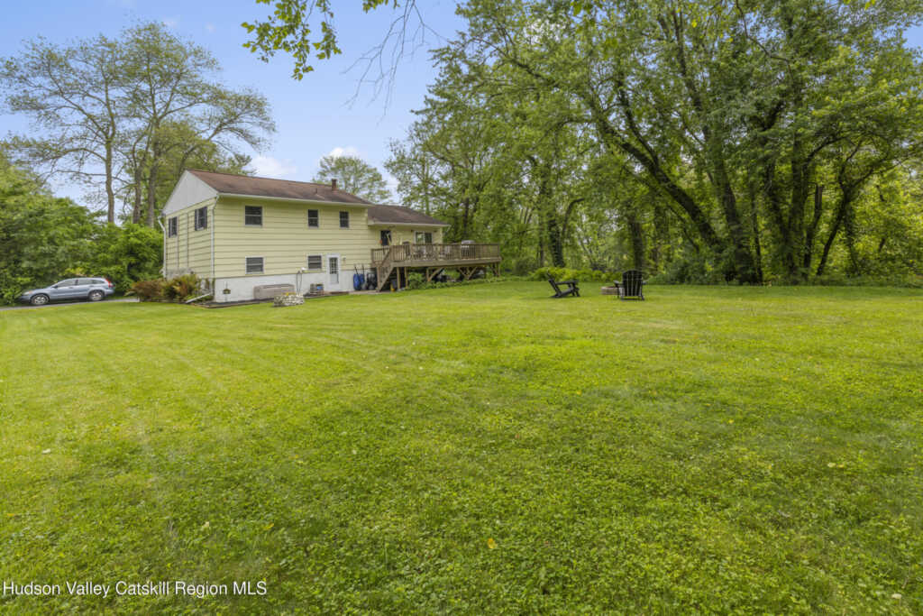 10 Dogwood Lane, New Paltz, NY 12561 - Photo 25 of 33
