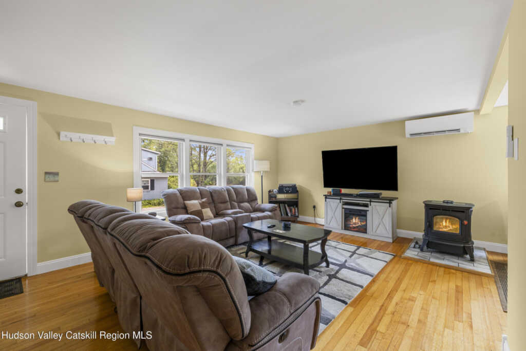 10 Dogwood Lane, New Paltz, NY 12561 - Photo 6 of 33
