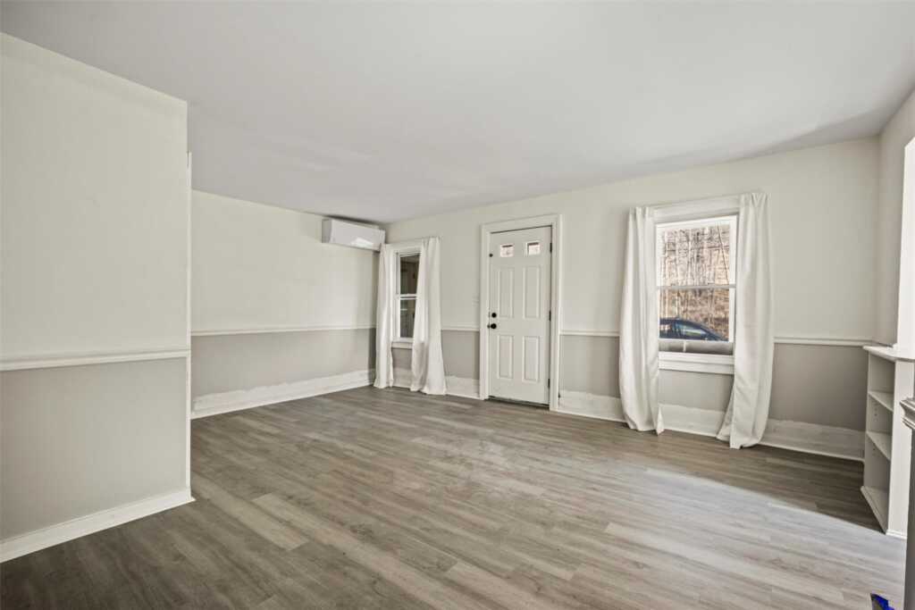 67 Old Albany Post Road, Unit #2, Rhinebeck, NY 12572 - Photo 3 of 13