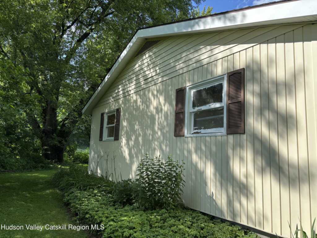 217 Evergreen Lane, Hurley, NY 12443 - Photo 6 of 23