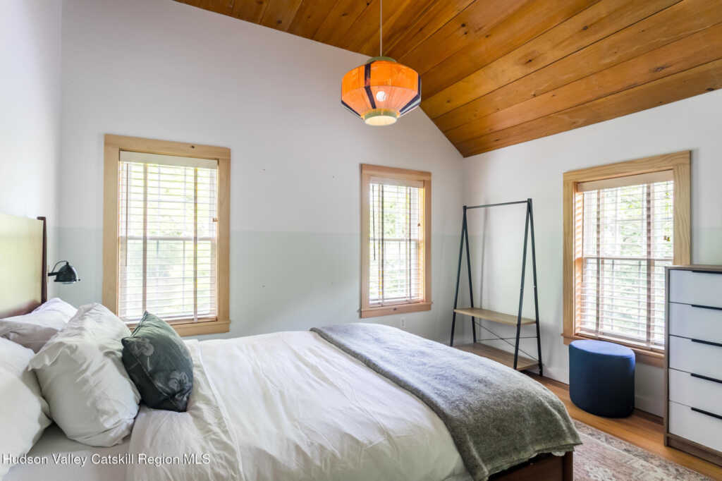 33 Tannery Brook Road, Woodstock, NY 12498 - Photo 7 of 30