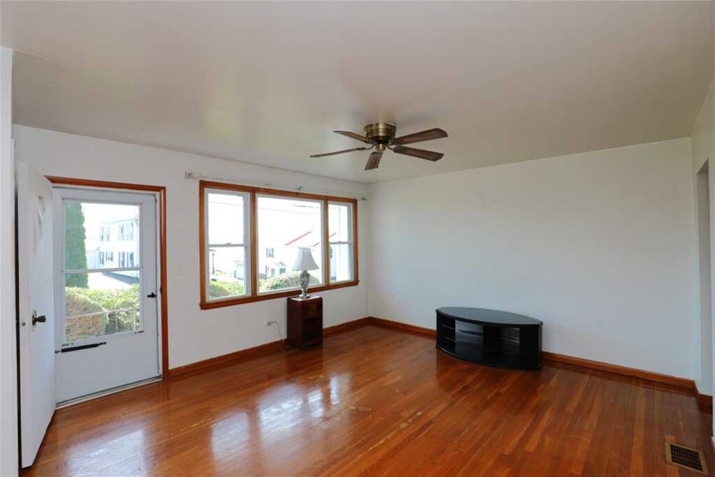 144 Hudson Street, Saugerties, NY 12477 - Photo 11 of 30