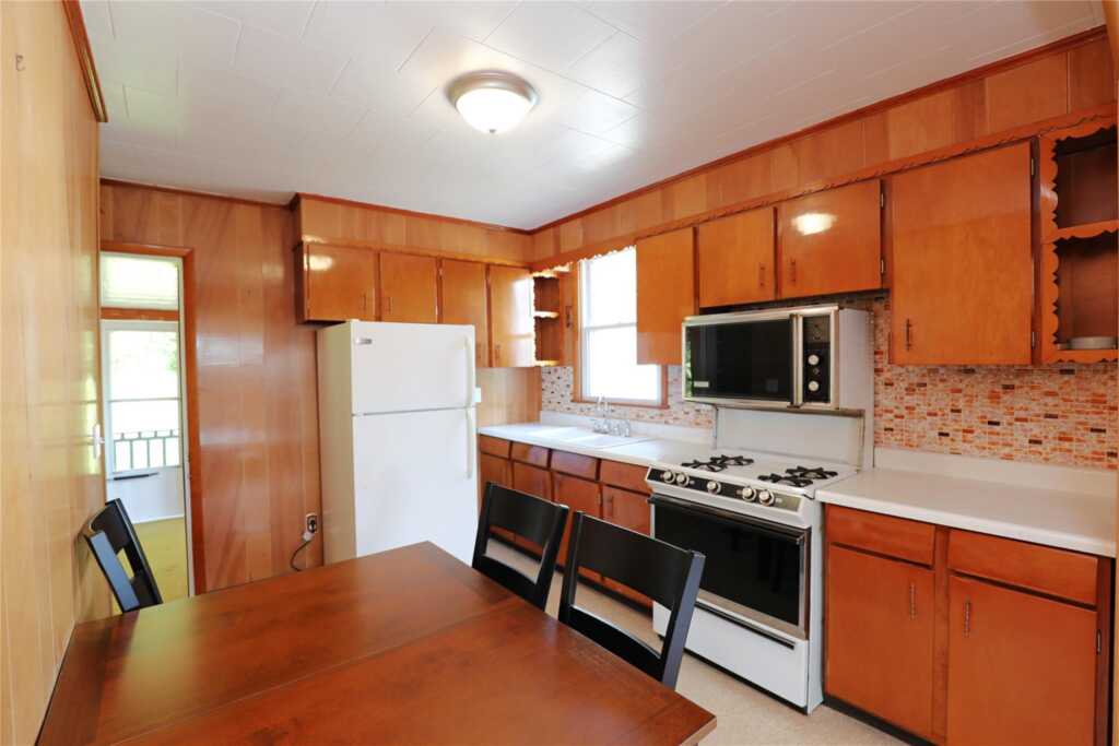 144 Hudson Street, Saugerties, NY 12477 - Photo 17 of 30