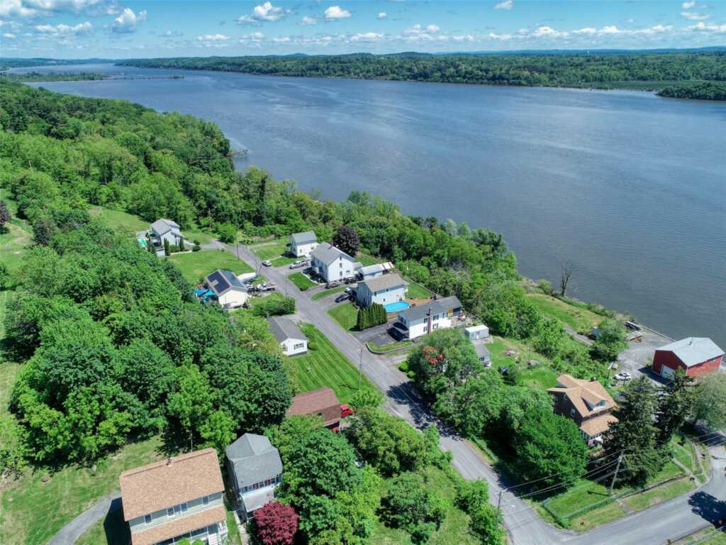 144 Hudson Street, Saugerties, NY 12477 - Photo 7 of 30