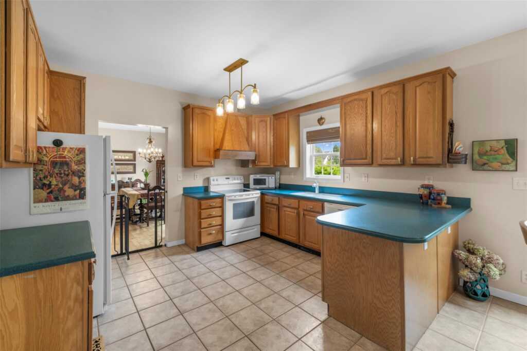 3 Carolina Drive, Rhinebeck, NY 12572 - Photo 5 of 28