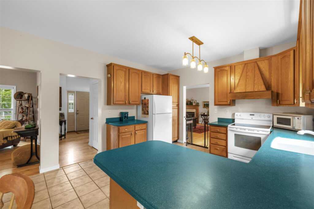 3 Carolina Drive, Rhinebeck, NY 12572 - Photo 6 of 28