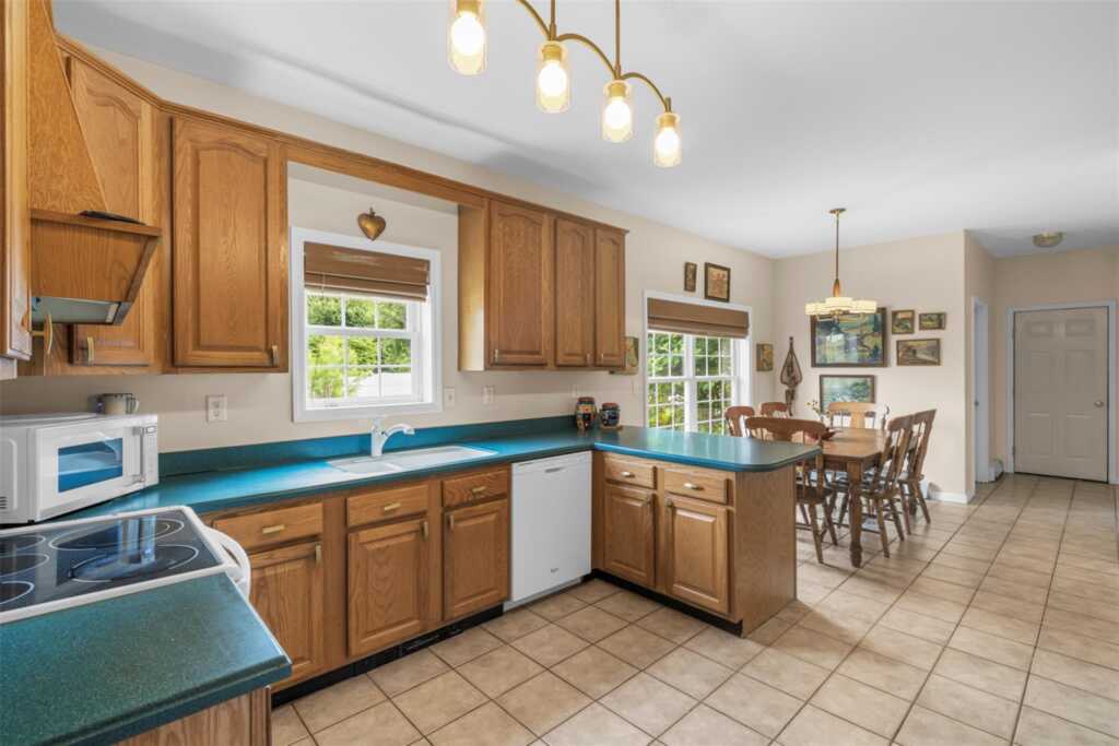 3 Carolina Drive, Rhinebeck, NY 12572 - Photo 7 of 28