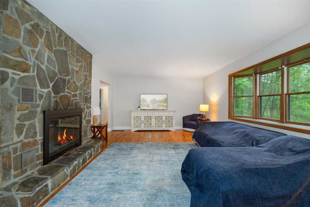 345 Metzger Road, Rhinebeck, NY 12572 - Photo 12 of 46