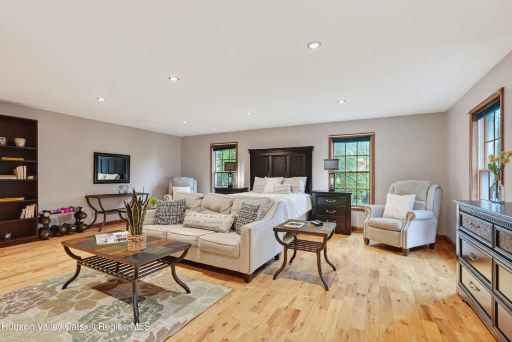 46 Heritage Court, Kingston, NY 12401 - Photo 23 of 50