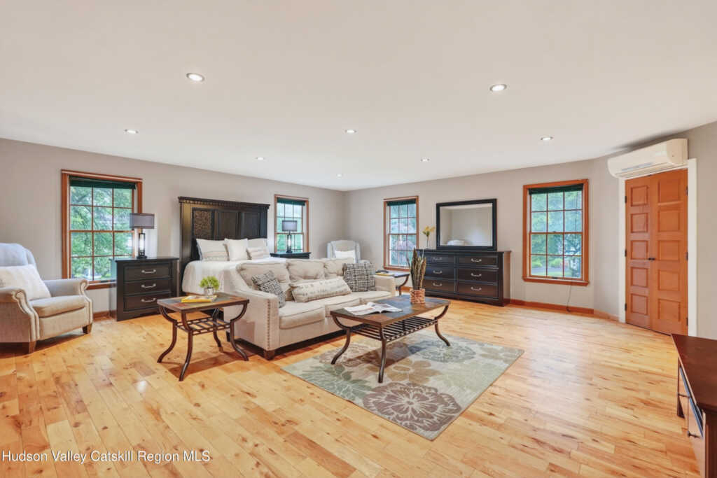 46 Heritage Court, Kingston, NY 12401 - Photo 24 of 50